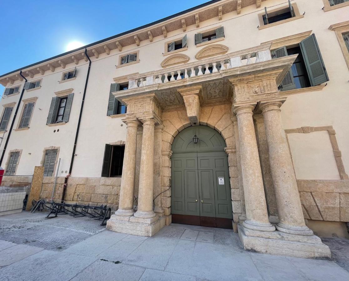 Antiche Colonne Lägenhet Verona Exteriör bild